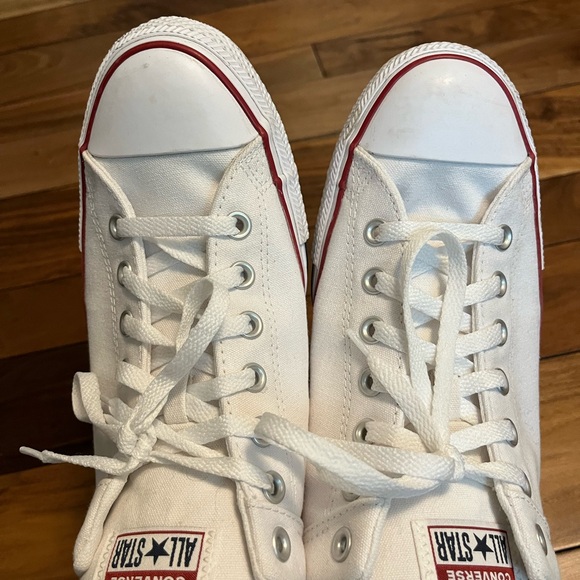 Men’s Converse Shoes - Picture 3 of 4